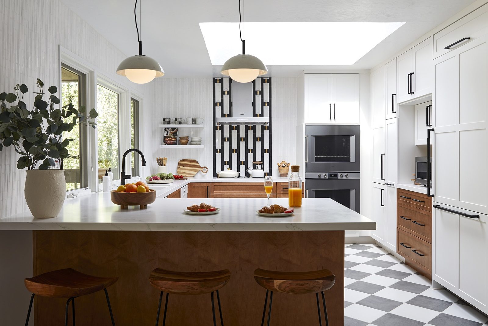 Interior by Kanika Design
